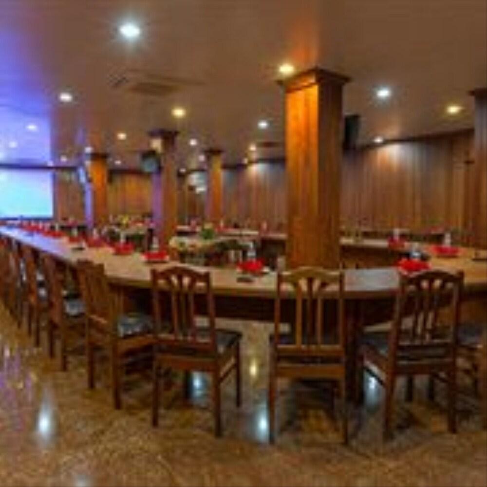 โรงแรมเอเชีย พนมเปญ ภายนอก รูปภาพ
